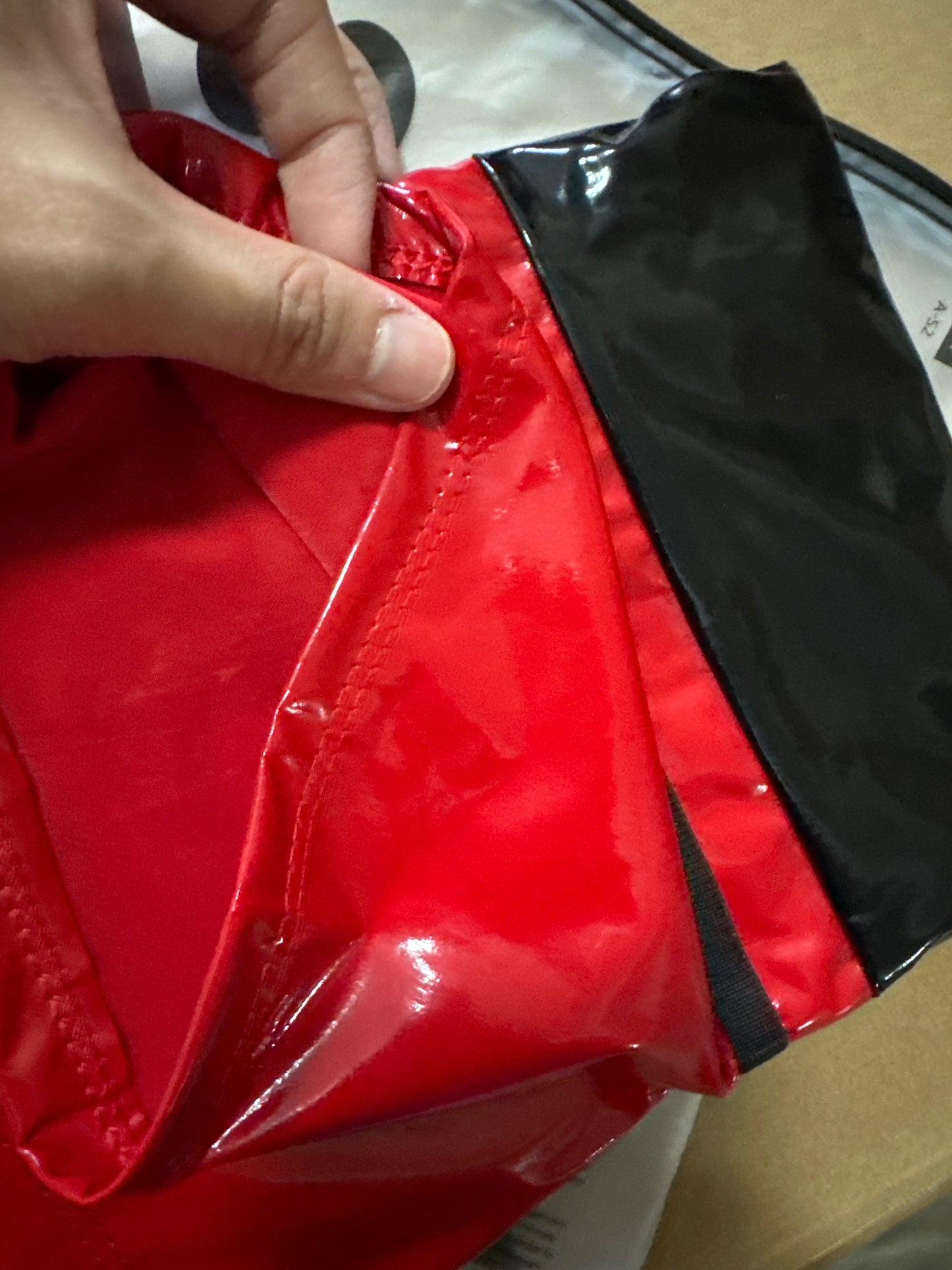 PU Leather Shiny Half Length Stocking Mix Colour (Plus Size Suitable) V2 漆皮亮面半筒撞色袜子 V2 1839