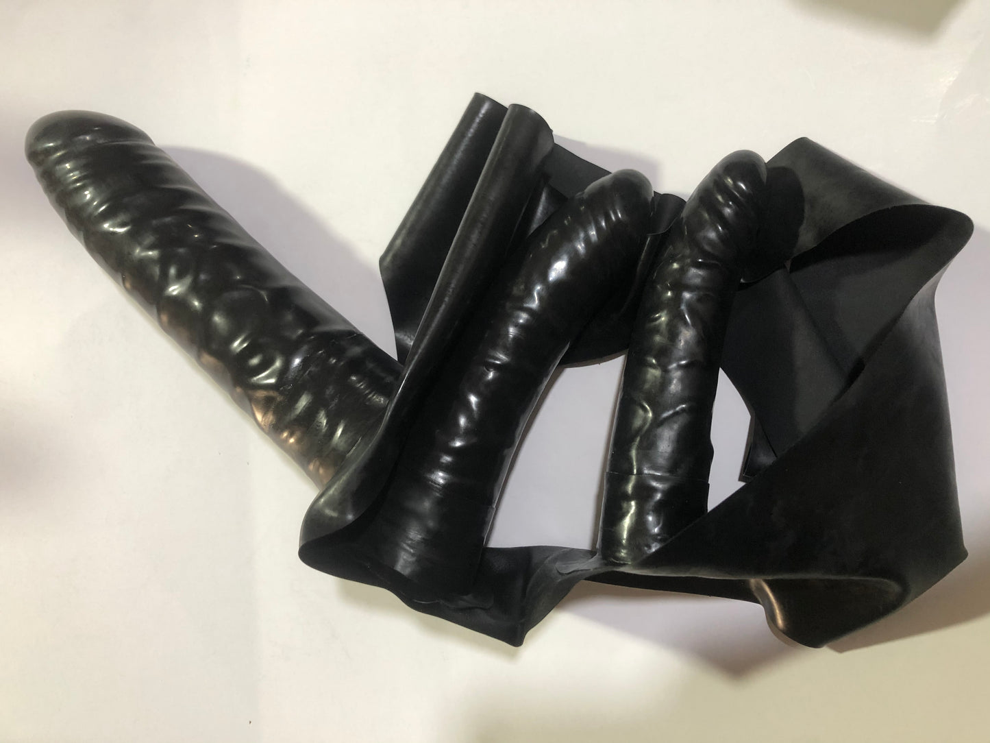 Latex Strap-on Pants with Dildo(s) 乳胶假阳具裤子 2015