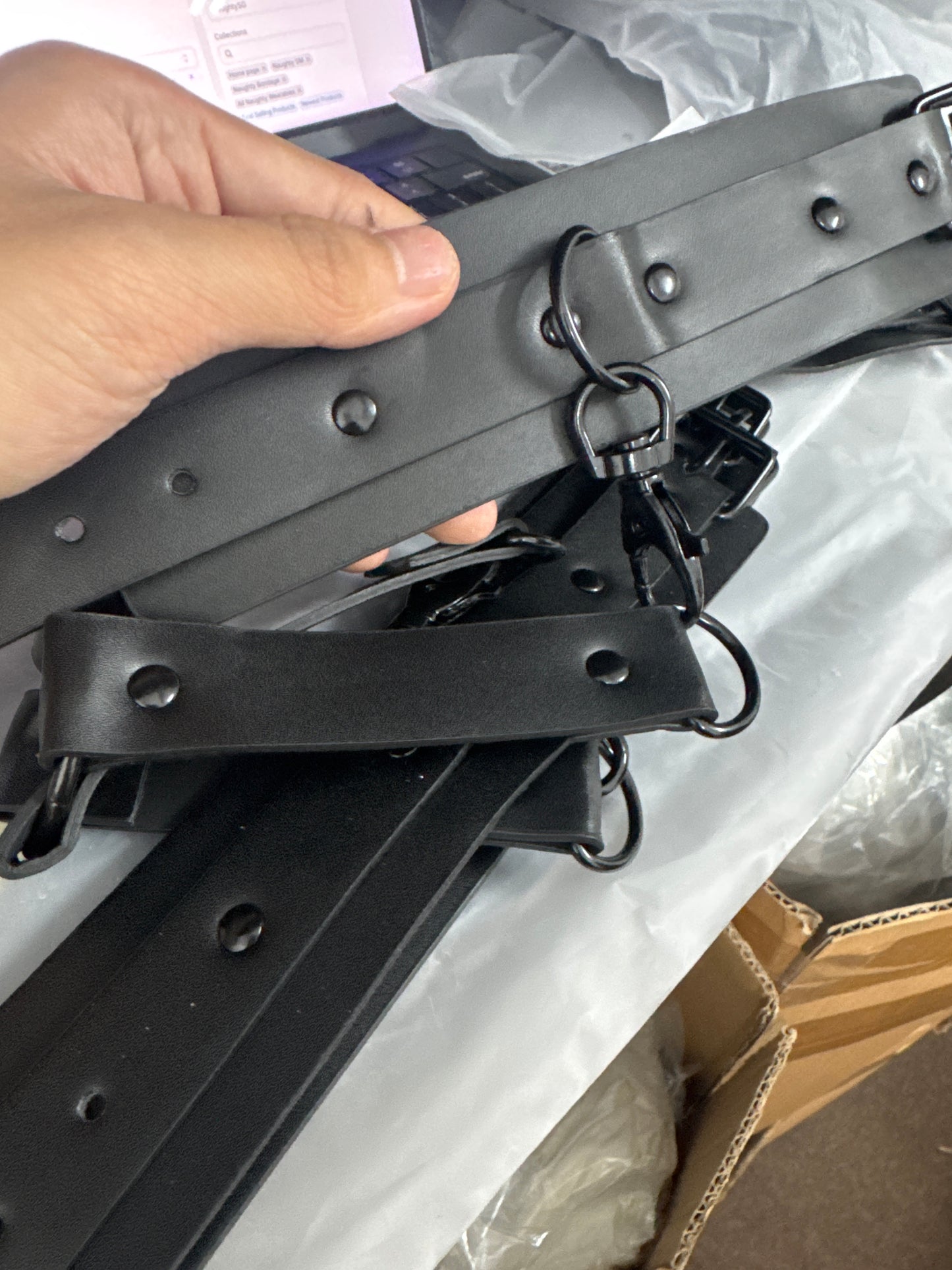 Bondage & Restraint V12 束缚带 V12 BDSM 2027