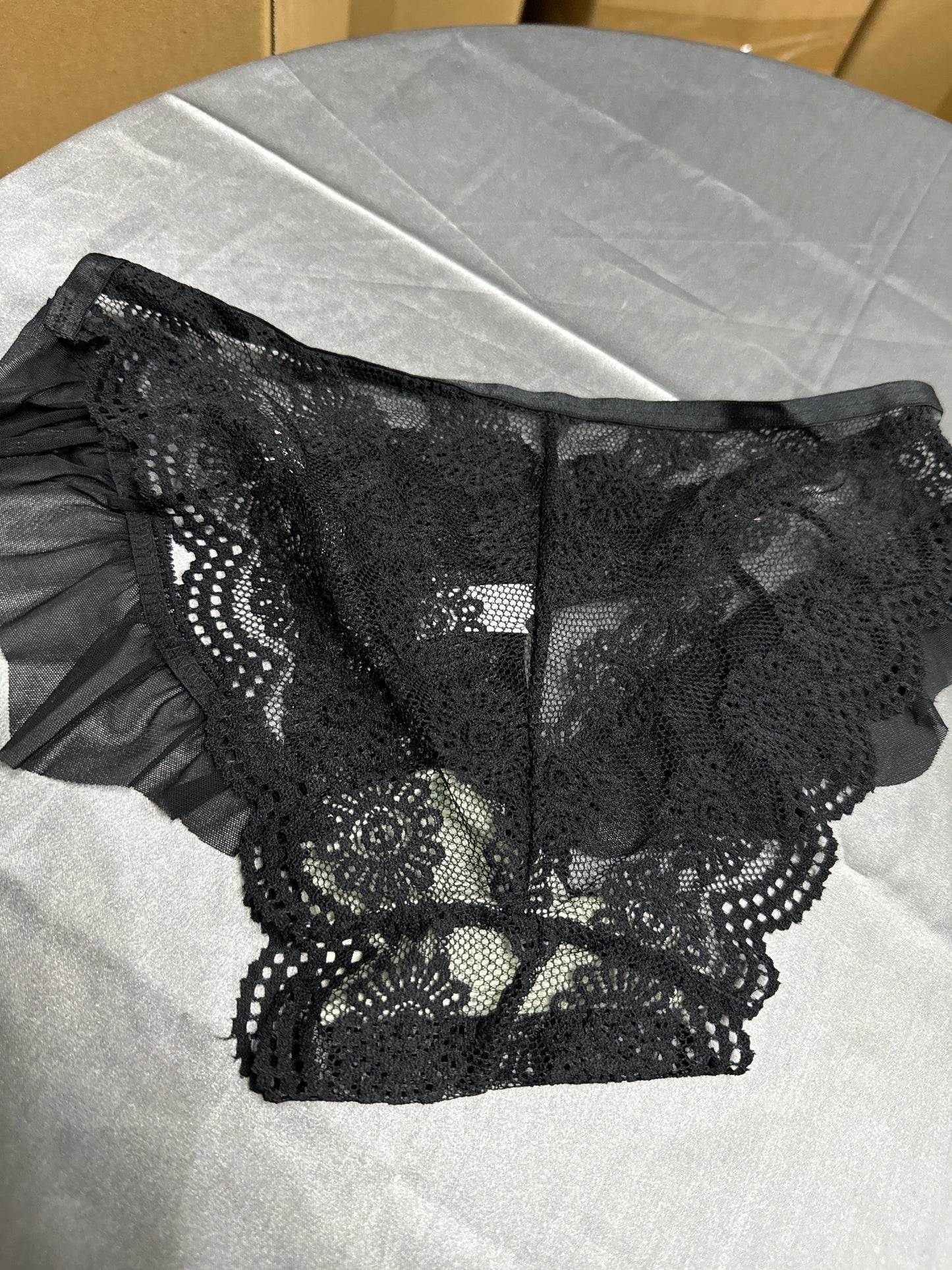 Cinderella Lace Panties (Black/ White) 灰姑娘丁字裤 1678